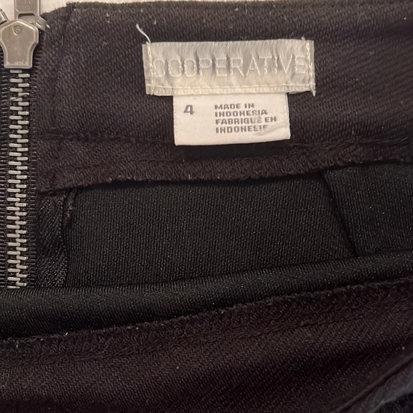 Cooperative Black Stretchy Skirt Size 4 - Picture 3 of 3